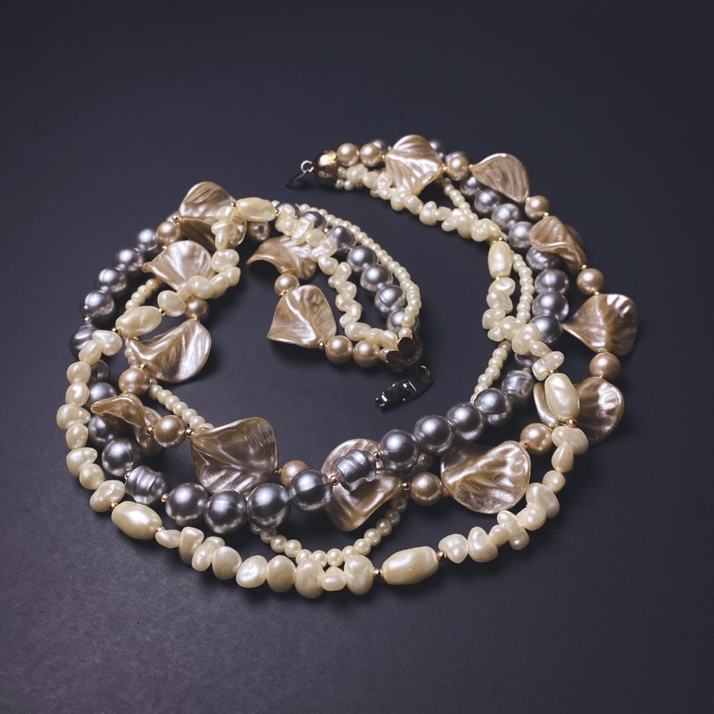 Vintage White Grey Mixed Faux Pearl Chunky Beaded Mutli Strand Collar Necklace - Picture 3 of 12